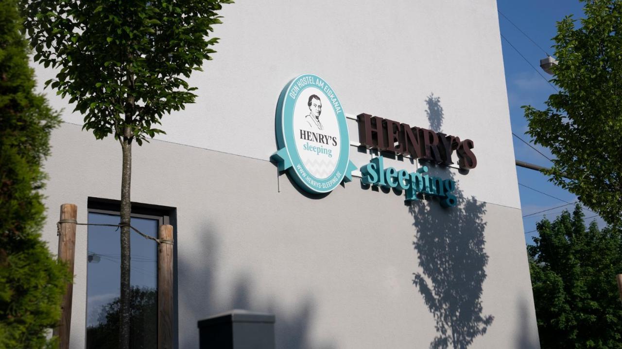 Henrys Sleeping Am Augsburger Eiskanal المظهر الخارجي الصورة